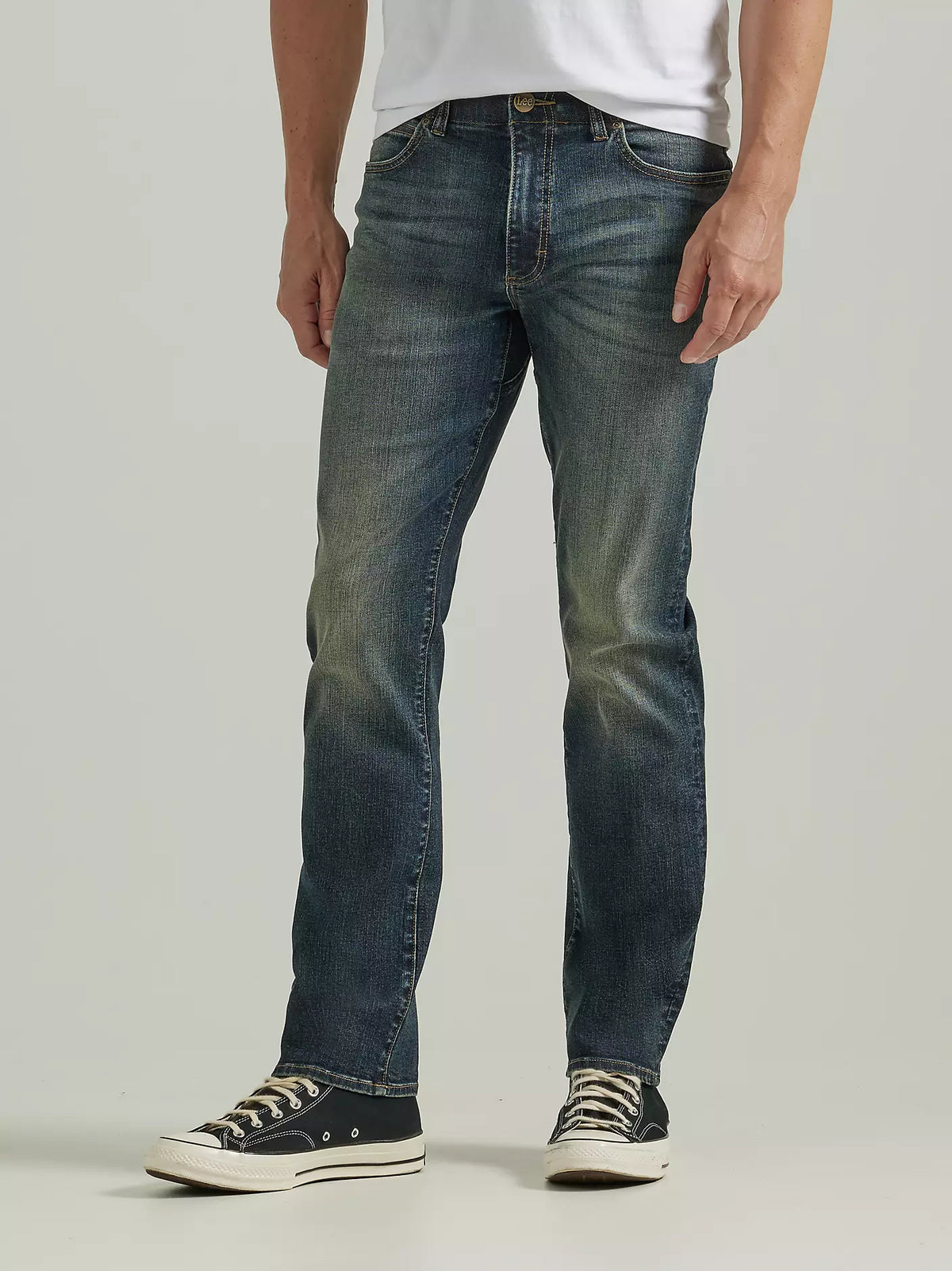 Mens Extreme Motion Regular Fit Straight Leg Jean - New Maverick