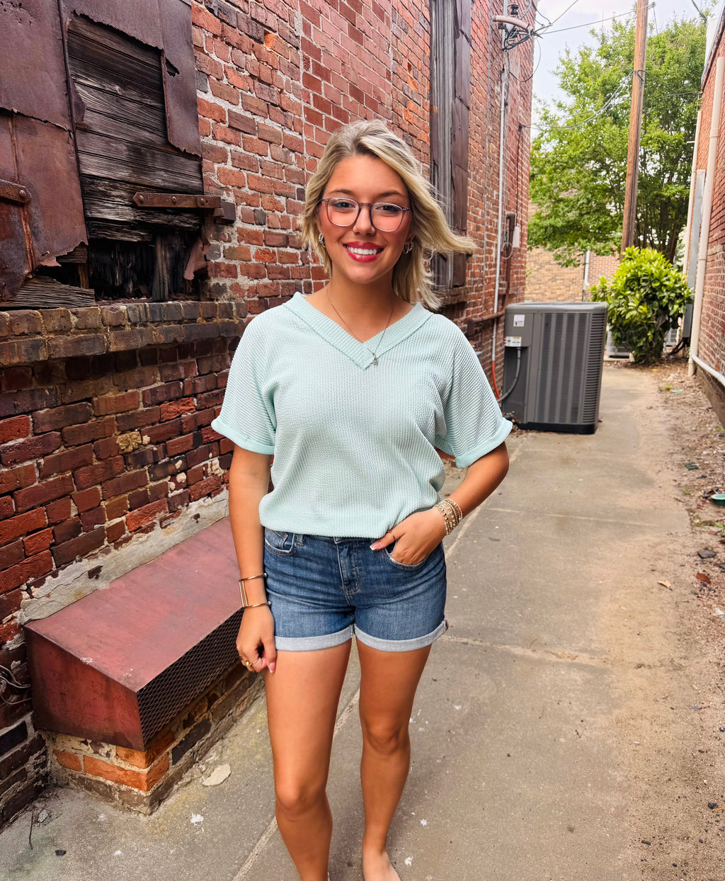 Basic Wave Rib V-neck SS Tunic Top
