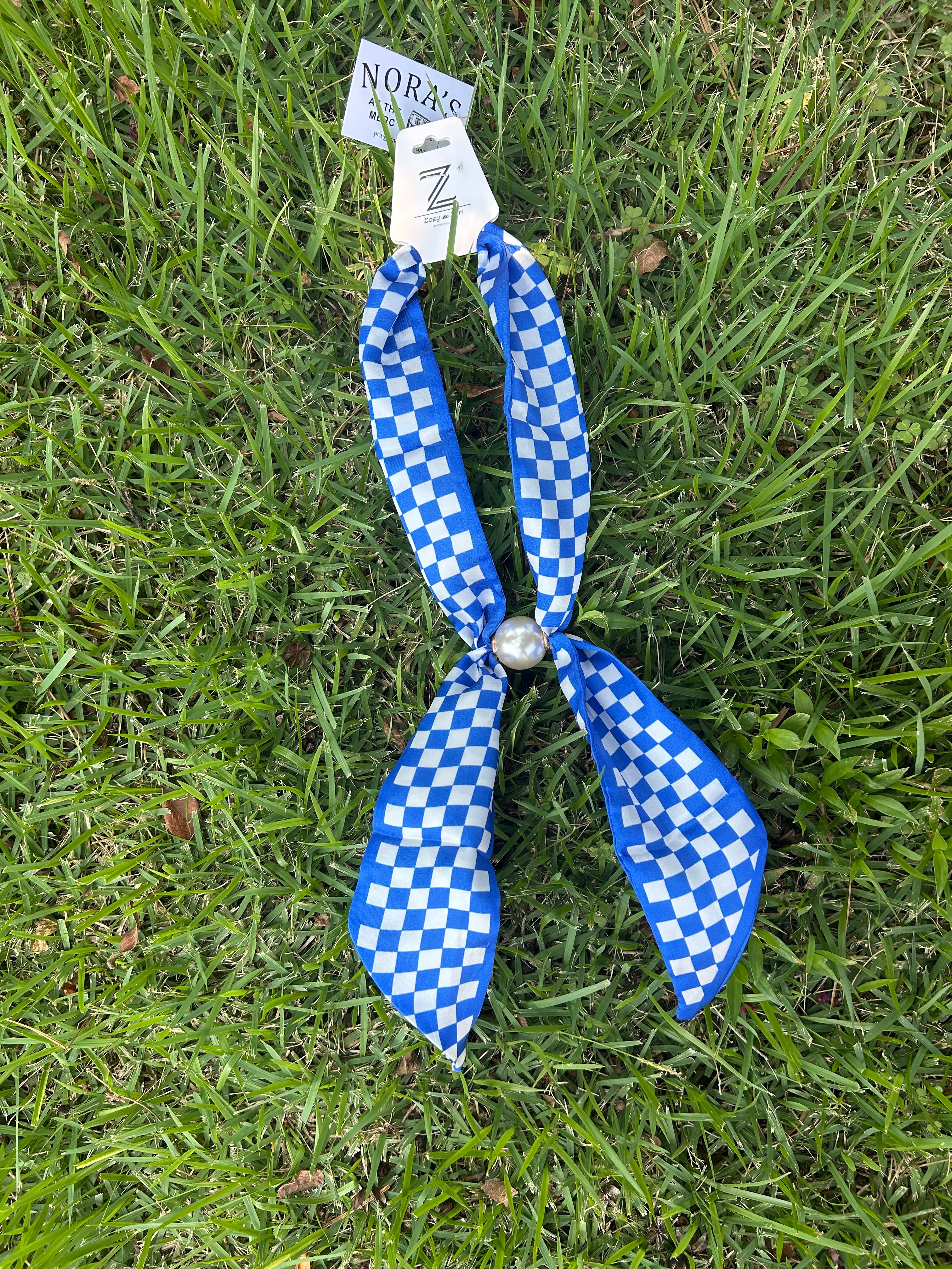 Checkered Magnetic Scarf