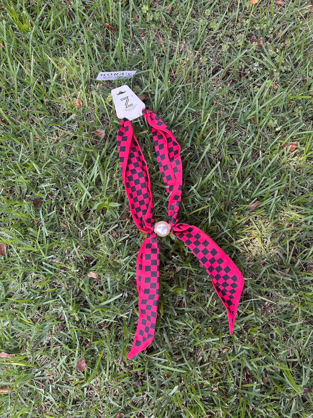 Checkered Magnetic Scarf