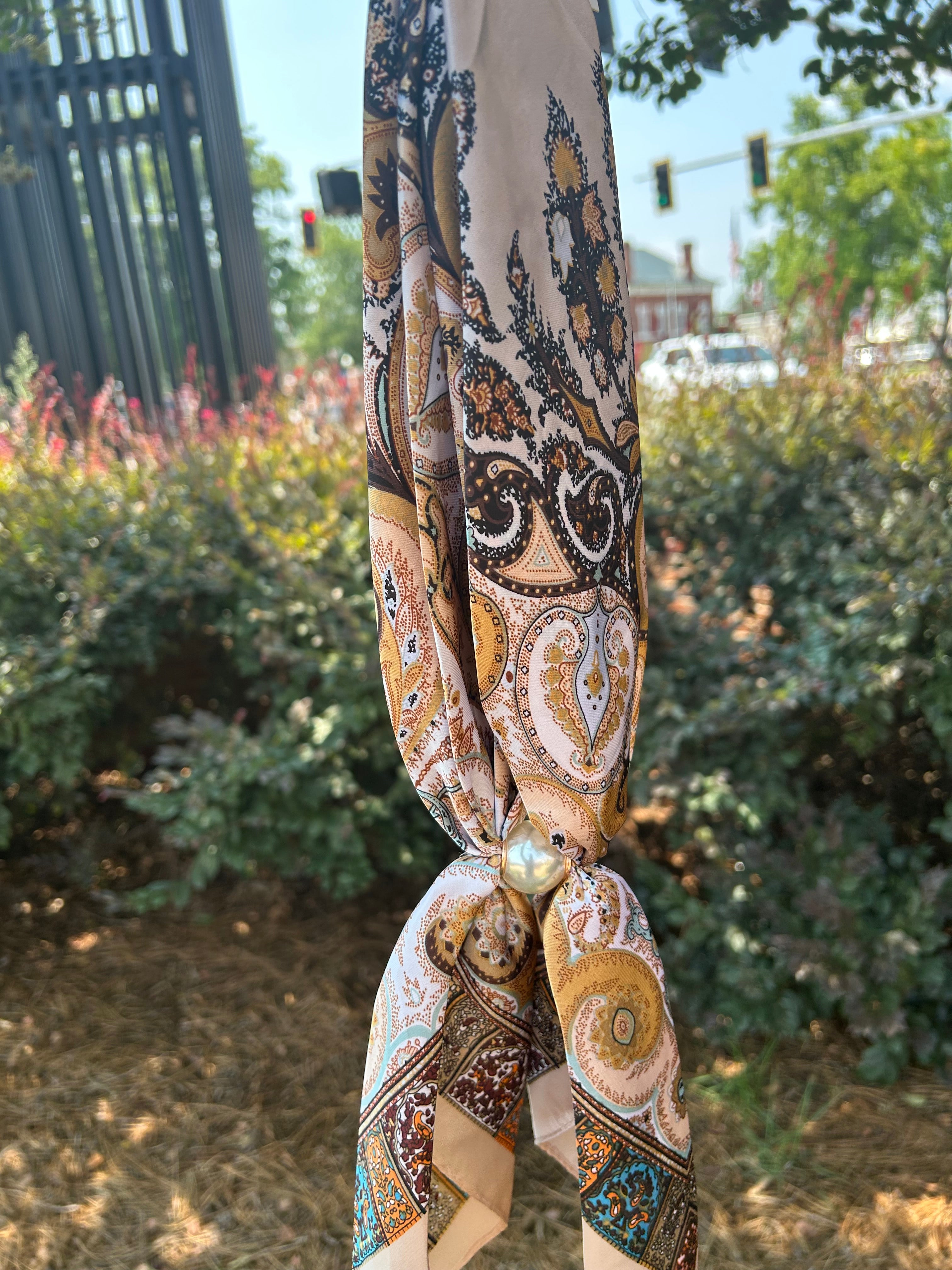 Magnetic Wild Rag
