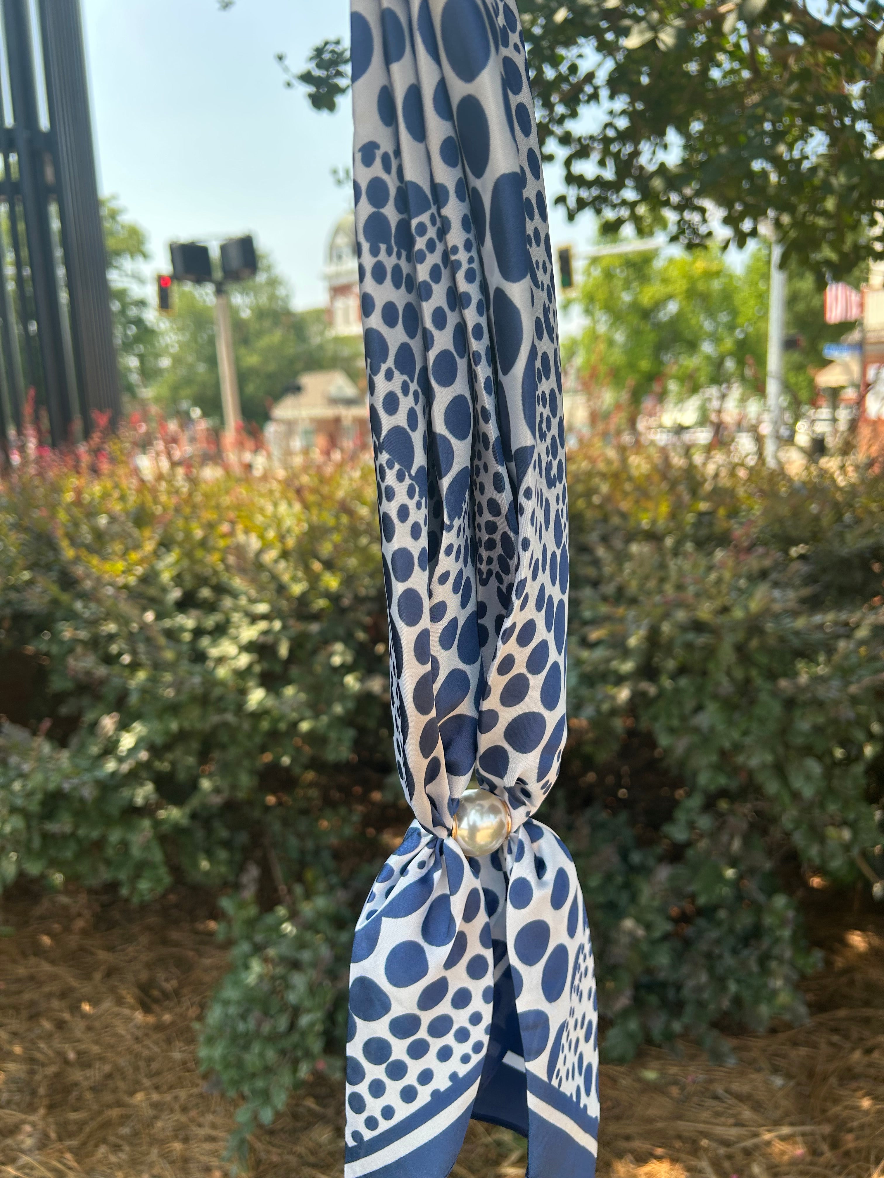 Magnetic Wild Rag