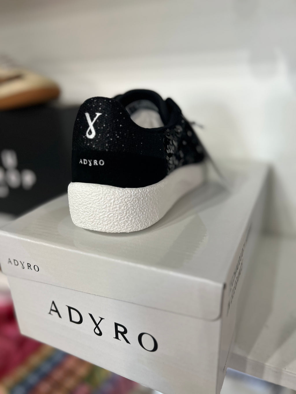 Adyro Prima- Sequin Noir