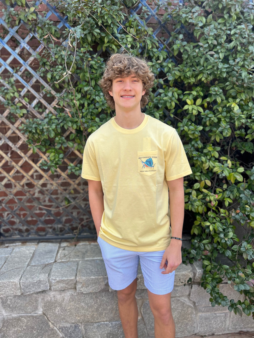 M SS Sailfish Deep Sea Fishing T-Shirt Pineapple