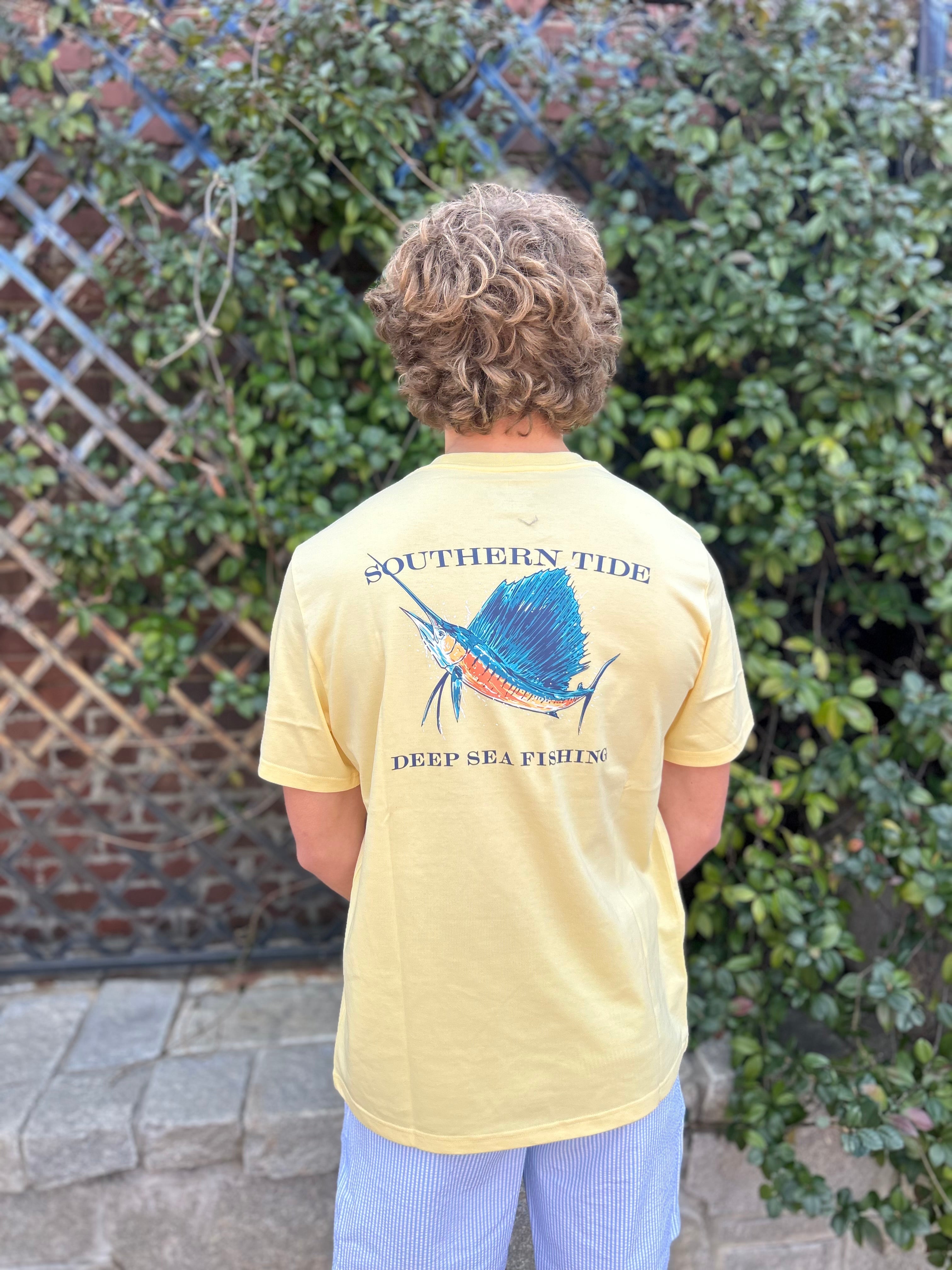 M SS Sailfish Deep Sea Fishing T-Shirt Pineapple