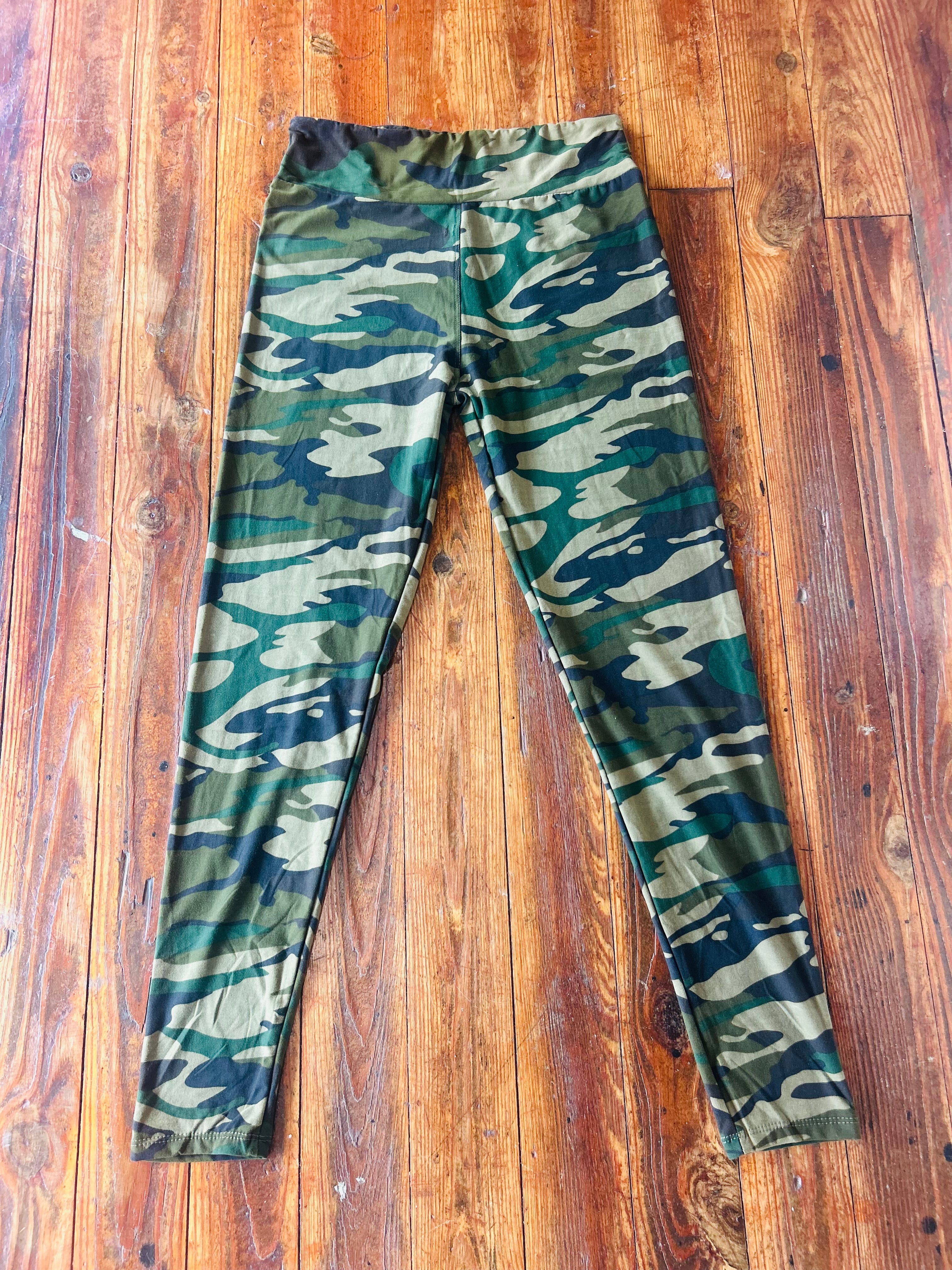 One Size Standard Camo Print & Solid Leggings