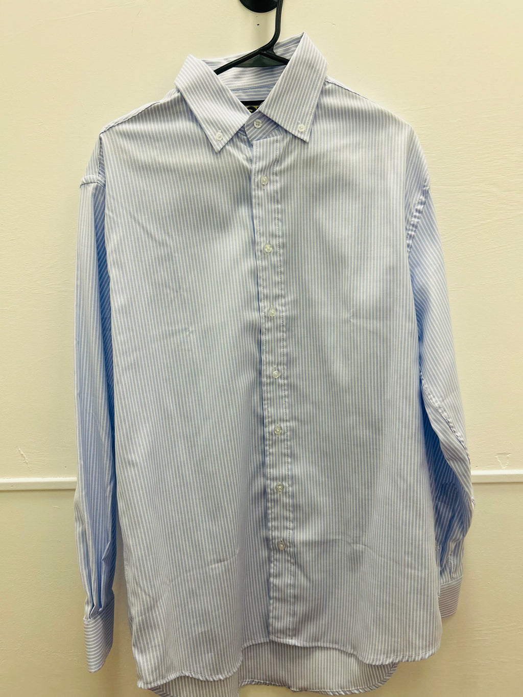 GQ LABEL BUTTON DOWN