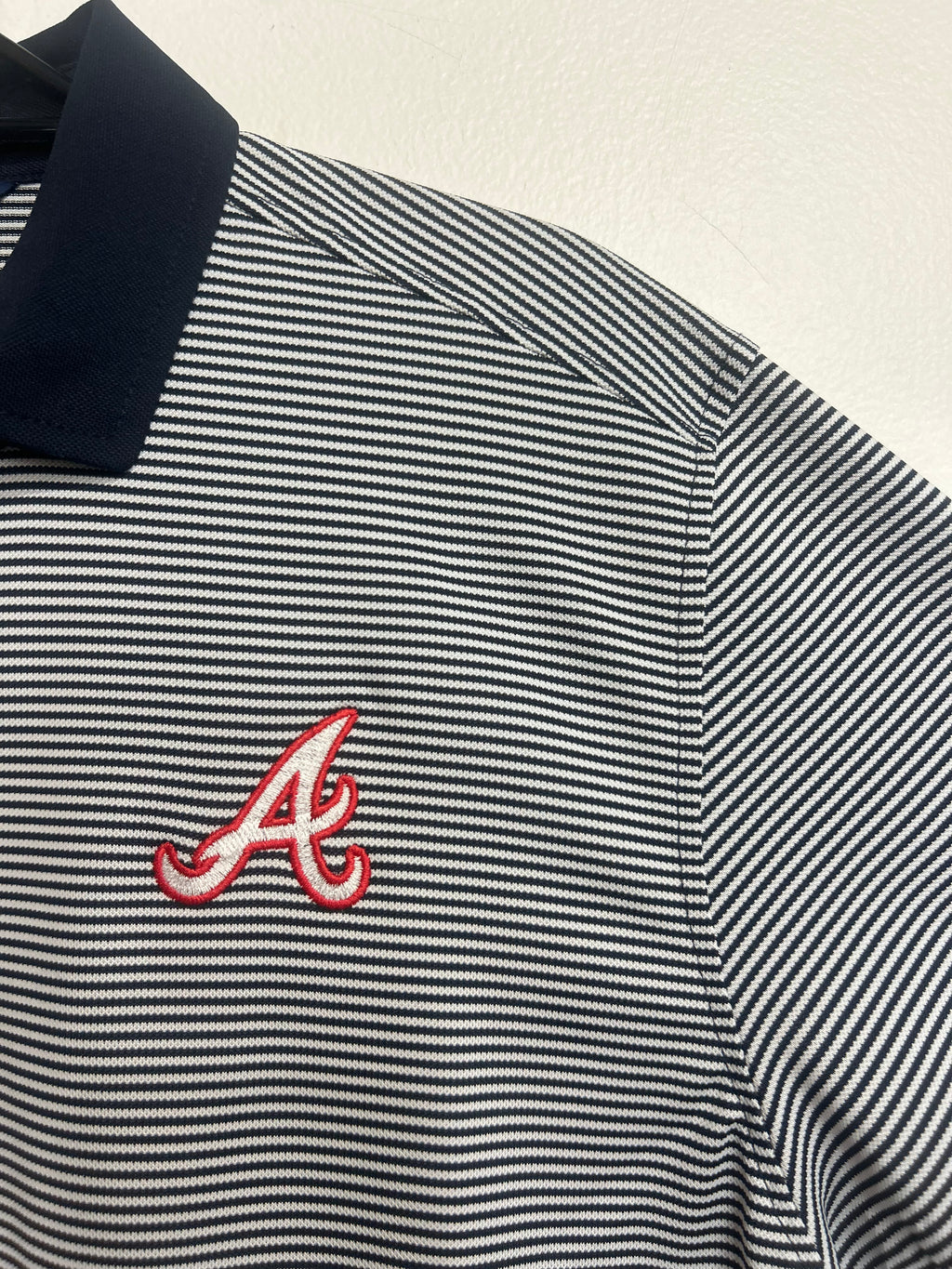 Atl Braves Forge Tonal Stripe Polo