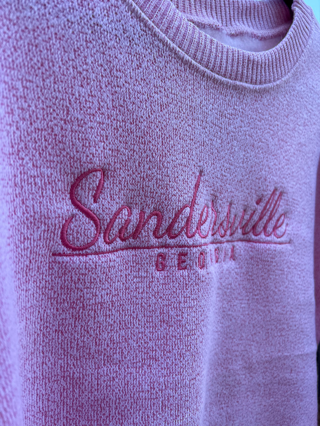 Sandersville Embroidered Nantucket Pullover W/ round hem