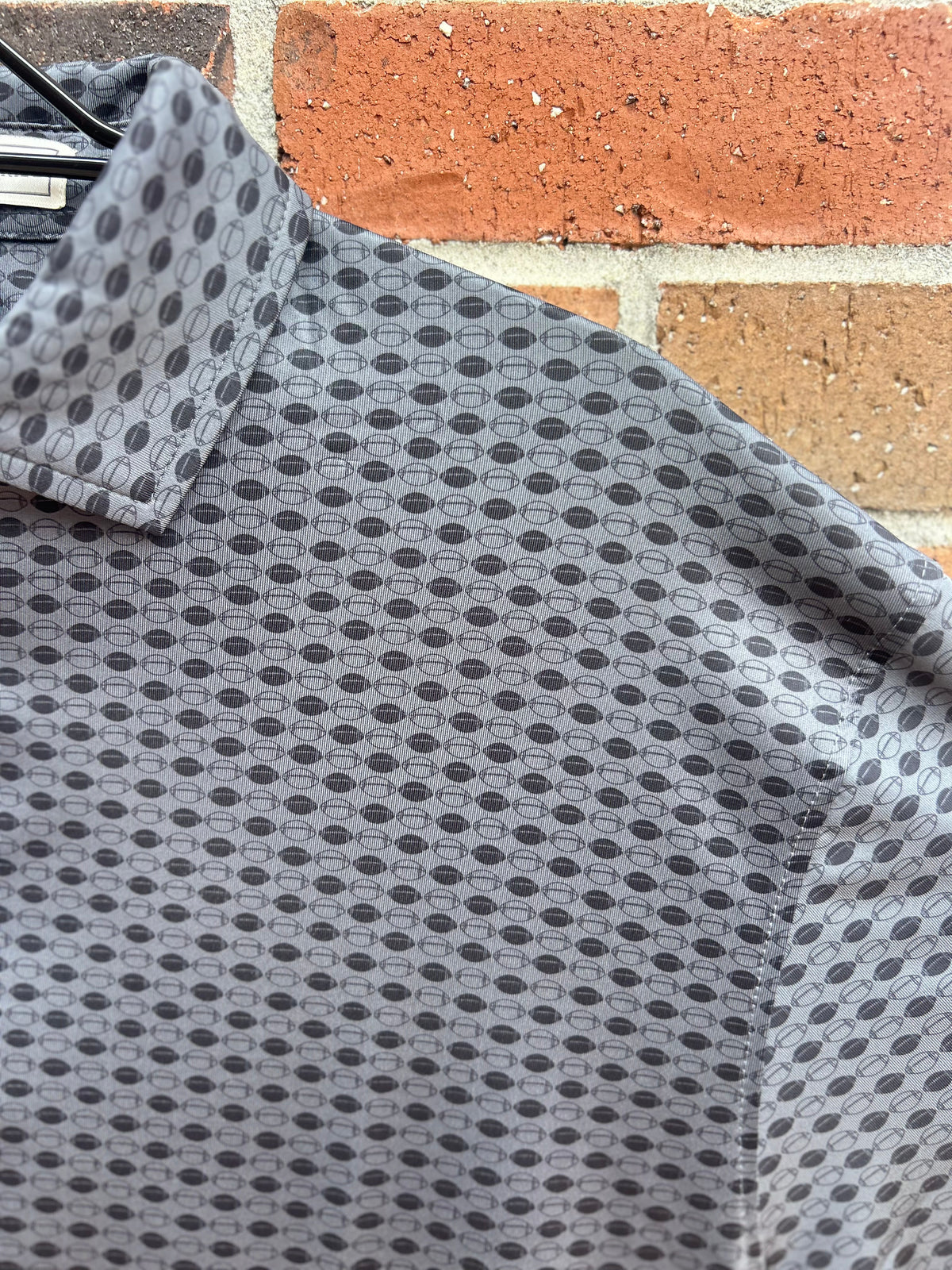 Gridiron Patterned Perf Polo Back Yoke-Gray & Black
