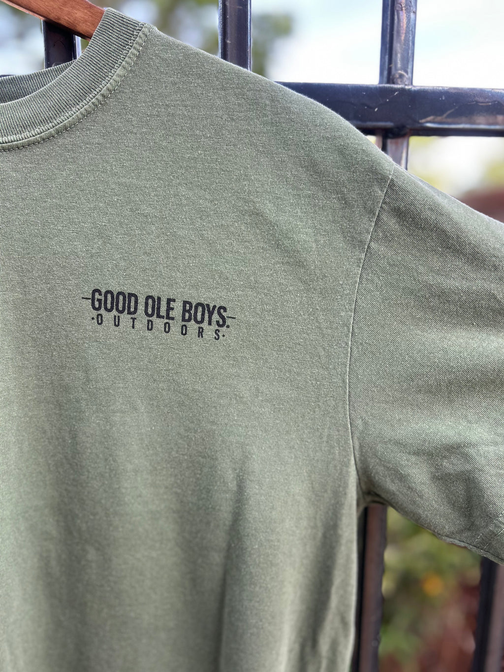 Truck Bed Pointer SS Tee