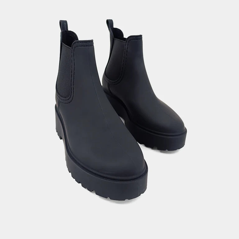 Winnie Black Shushop Bootie