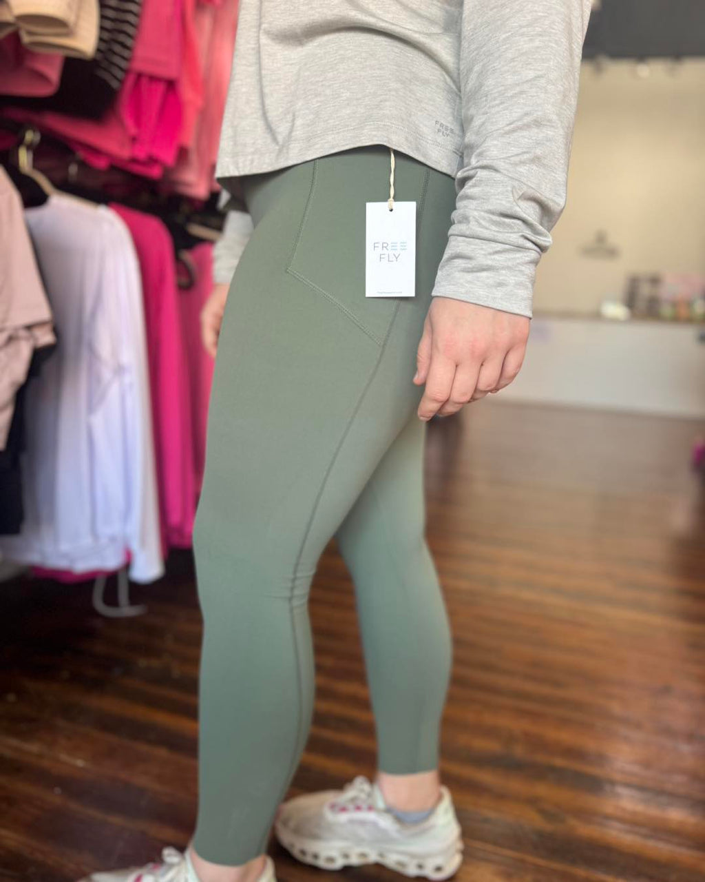 Agave Green Women's All Day 7/8 Pocket Legging