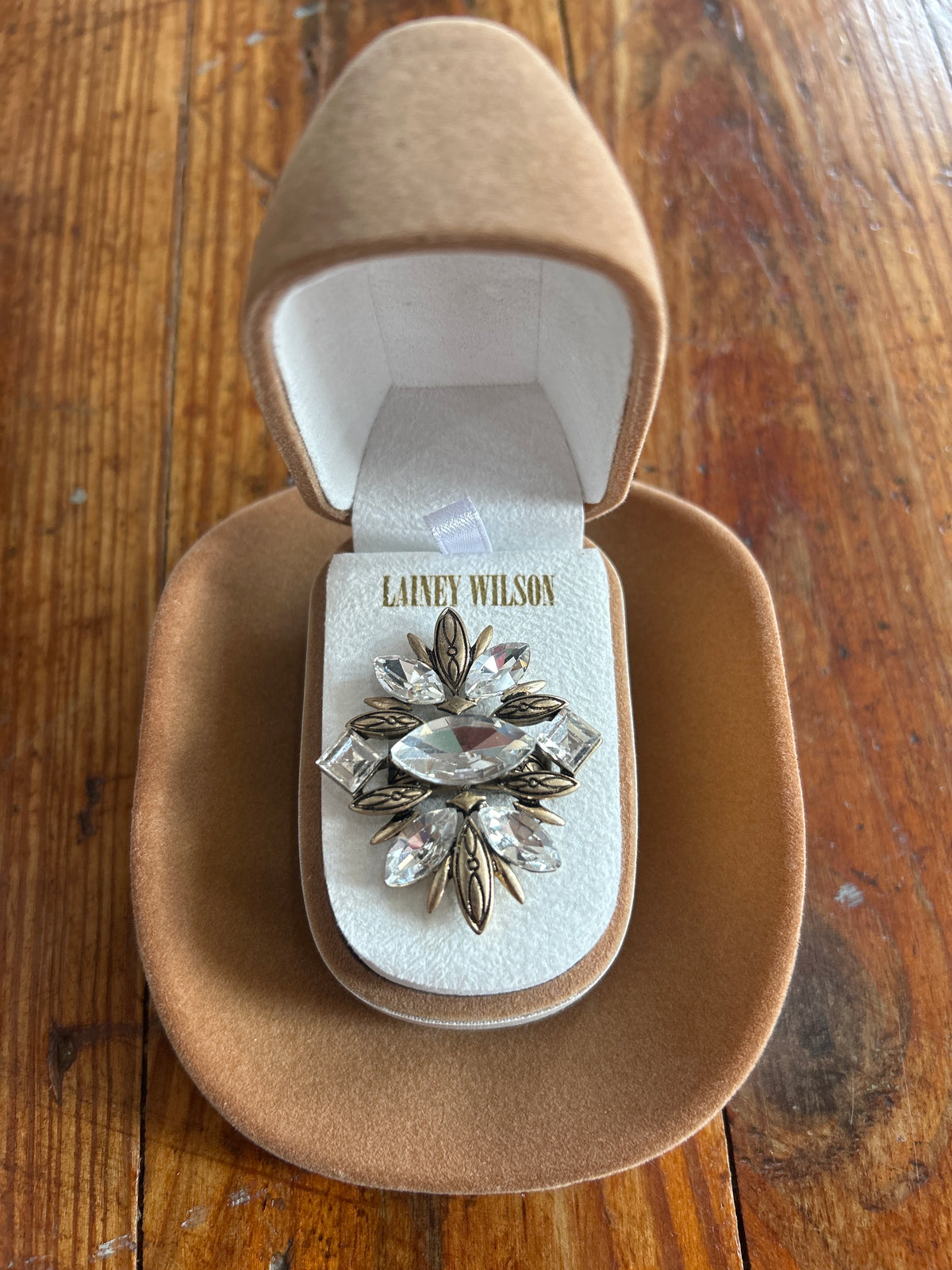 RINGS, LAINEY WILSON COWBOY HAT BOX